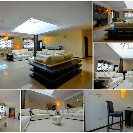Luxury Penthouse Ovidiu Square Apartman *